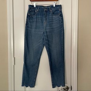 American Eagle Mom Jean